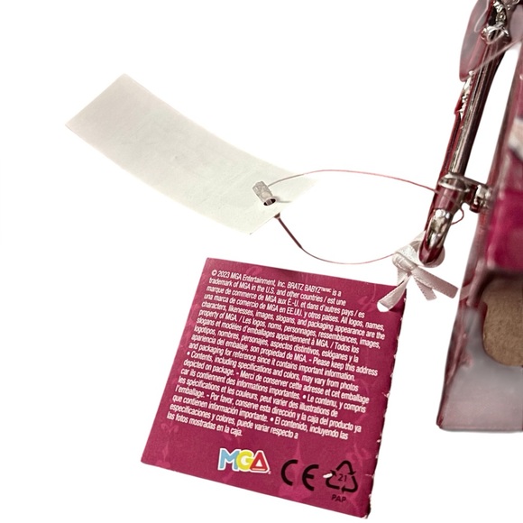 Bratz Babyz Sasha Exclusive Doll - Picture 3 of 6